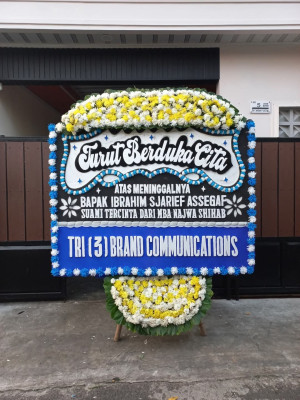 Papan Bunga Duka di Taluk